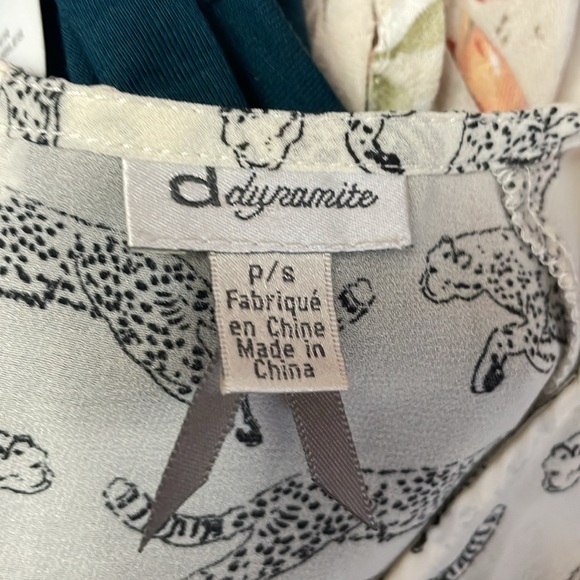 Dynamite Jaguar Blouse - Picture 5 of 6